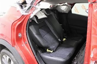 Renault Captur  picture 13