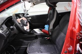 Renault Captur  picture 12