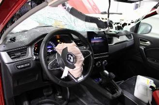 Renault Captur  picture 11