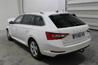 Skoda Superb  picture 4