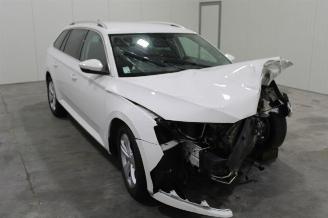 Skoda Superb  picture 2