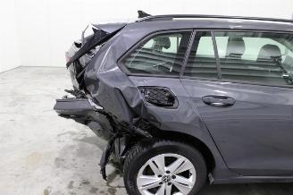 Volkswagen Golf  picture 5