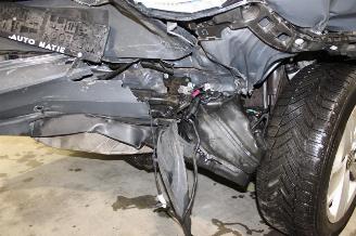 Volkswagen Golf  picture 8