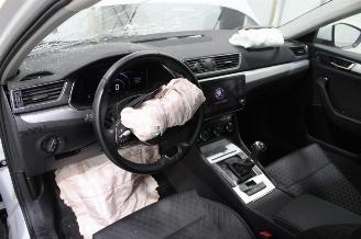 Skoda Superb  picture 9