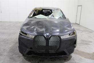 BMW iX  picture 10
