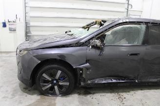BMW iX  picture 9