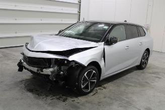 uszkodzony samochody osobowe Opel Astra  2025/4
