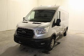 krockskadad bil auto Ford Transit  2019/12