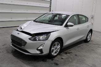 Vaurioauto  passenger cars Ford Focus  2021/10