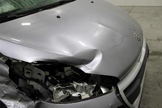 Peugeot 208  picture 21
