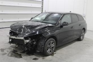 skadebil auto Peugeot 308  2024/3