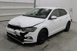 uszkodzony samochody osobowe Volkswagen Polo  2019/3