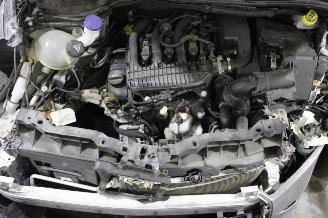 Peugeot 208  picture 12