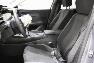 Peugeot 308  picture 11