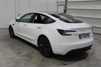 Tesla Model 3  picture 4