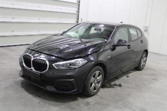 krockskadad bil auto BMW 1-serie 116 2022/11