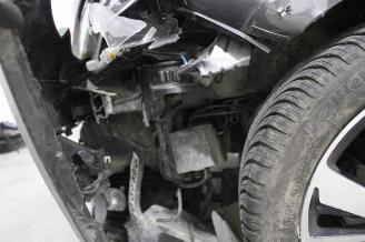Peugeot 2008  picture 18