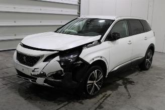 krockskadad bil auto Peugeot 5008  2019/5