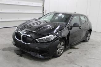 uszkodzony samochody osobowe BMW 1-serie 116 2023/3