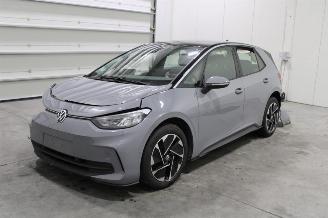krockskadad bil auto Volkswagen ID.3  2024/1