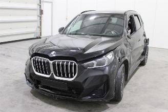 krockskadad bil auto BMW X1  2022/12