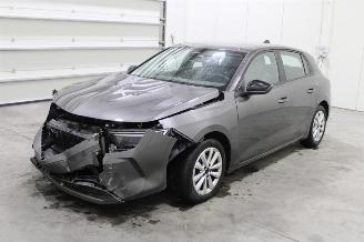uszkodzony samochody osobowe Opel Astra  2023/2