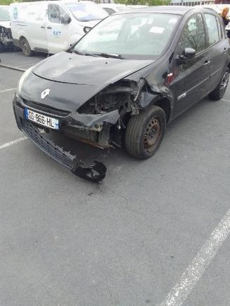 Renault Clio  picture 1