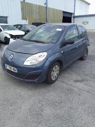 uszkodzony samochody osobowe Renault Twingo  2009/11