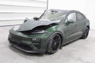 disassembly passenger cars Porsche Macan  2024/9