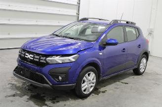 Vaurioauto  passenger cars Dacia Sandero  2024/6