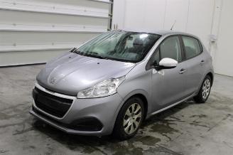 skadebil auto Peugeot 208  2019/7