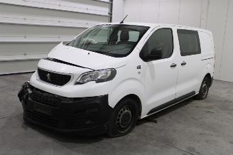 uszkodzony samochody osobowe Peugeot Expert  2017/4