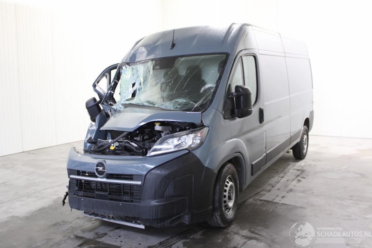 Opel Movano 