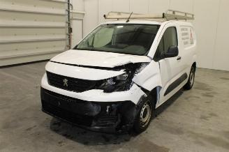 skadebil auto Peugeot Partner  2020/3