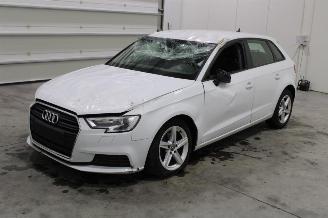 krockskadad bil auto Audi A3  2019/6