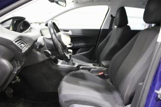 Peugeot 308  picture 10