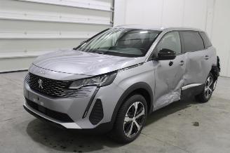 skadebil auto Peugeot 5008  2024/4