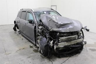 Mercedes GLB 200 picture 2