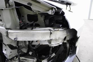 Tesla Model 3  picture 9