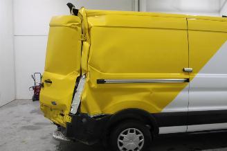 Ford Transit  picture 5