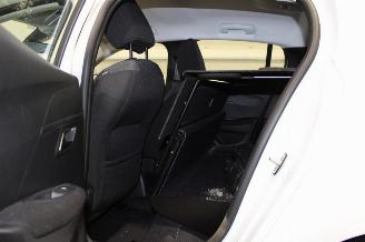 Peugeot 208  picture 11