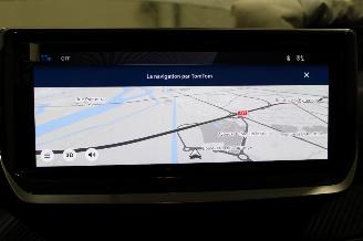 Peugeot 208  picture 13