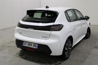 Peugeot 208  picture 3