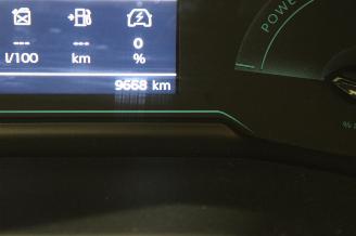 Peugeot 208  picture 12