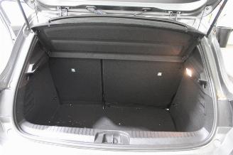 Renault Clio  picture 17