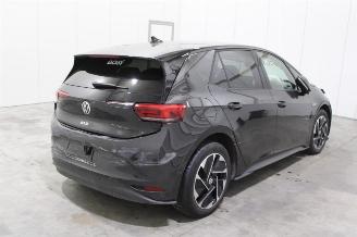 Volkswagen ID.3  picture 3
