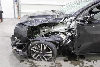 Peugeot 208  picture 5