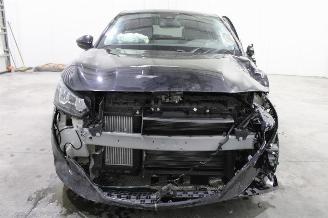 Peugeot 208  picture 7