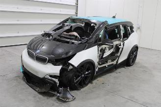 Coche siniestrado BMW i3  2019/5