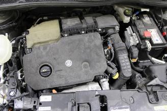 Peugeot 208  picture 14